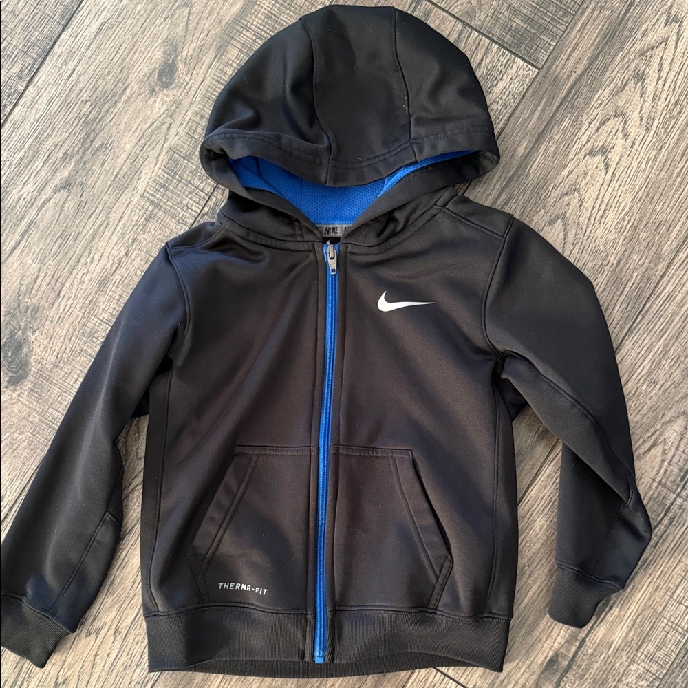 Nike Kids Black Hooded Therma-Fit Jacket with Blue Trim